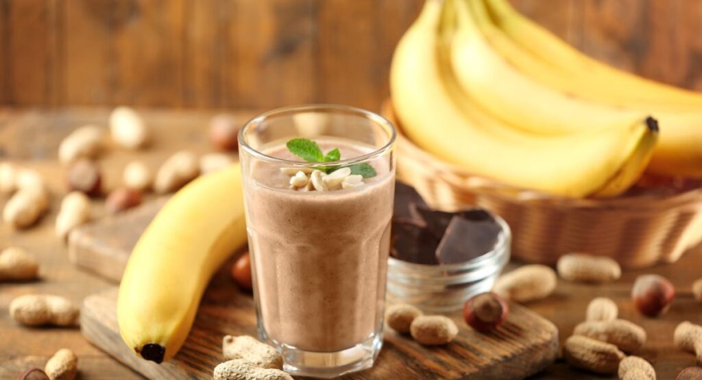 Low-Fat Chocolate Banana Protein Smoothie Recipe – Creamy, Healthy & Post-Workout Friendly 9 low-fat-chocolate-banana-protein-smoothie