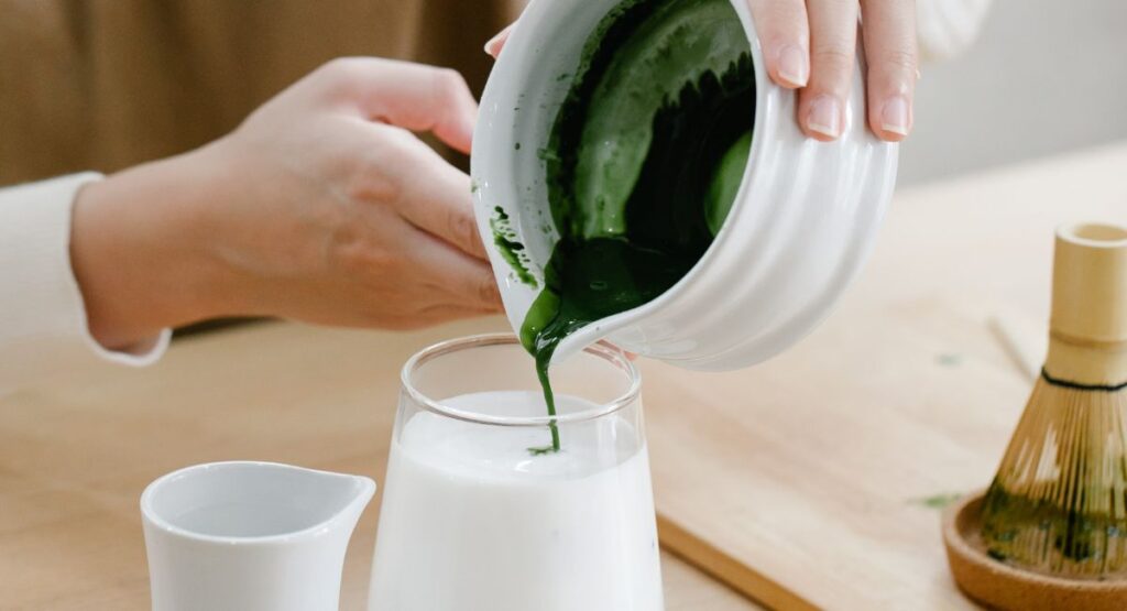 Matcha Coffee Latte Brewing