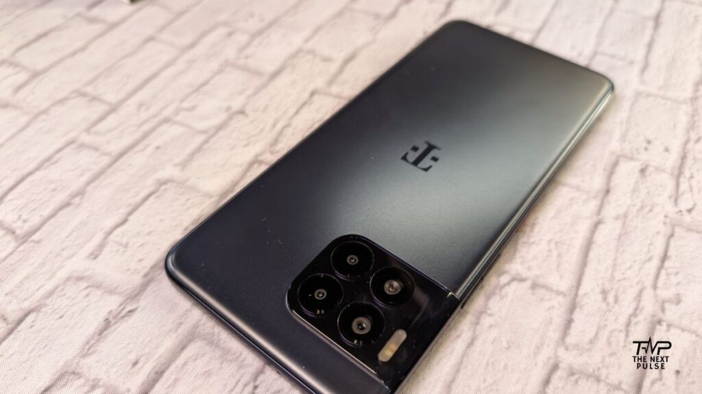 T-Mobile REVVL 7 Pro Review — Is This Budget 5G Phone Really Worth It in 2025? (Full Hands-On Breakdown) 3 T-Mobile REVVL 7 Pro