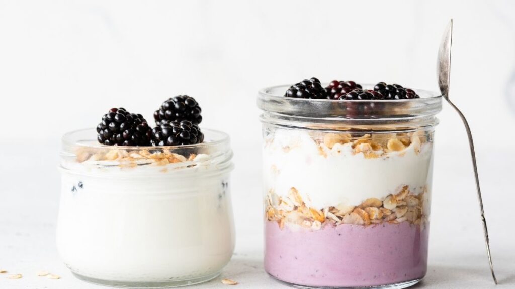 Overnight Oats with Berries
